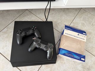 PS4 pro 1Tb