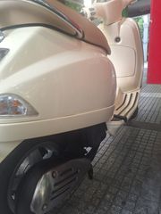Piaggio Vespa LX 150 2011-thumb-8