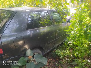 Audi A3 1998-thumb-7