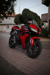 Honda CBR 600RR 2008 2008-thumb-3