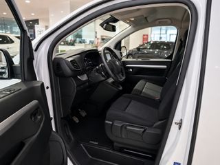 Toyota Proace (Verso) 2023 D 145hp LONG 2 Shuttle Plus 2.0-thumb-6
