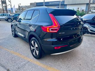 Volvo XC40 2023 PHEV T5 262hp AT Core 1.5-thumb-5