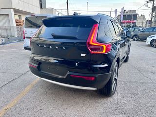 Volvo XC40 2023 PHEV T5 262hp AT Core 1.5-thumb-7