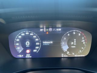 Volvo XC40 2023 PHEV T5 262hp AT Core 1.5-thumb-22