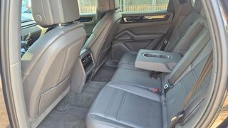 Porsche Cayenne 2020 E-HYBRID-thumb-16