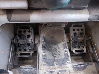 Φορτωτάκι Bobcat 2006 S130-thumb-1