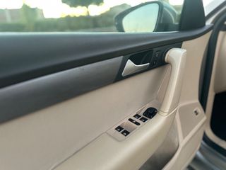Volkswagen Passat 2014-thumb-22
