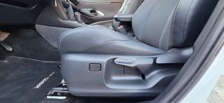 Toyota Yaris Cross 2023 1.5 HYBRID BI TONE/ΔΕΡΜΑΤΙΝΟ ΣΑΛΟΝΙ/ΕΛΛΗΝΙΚΟ-thumb-24