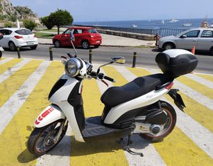 Piaggio Carnaby 300 Cruiser 2014-thumb-1