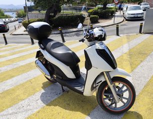 Piaggio Carnaby 300 Cruiser 2014