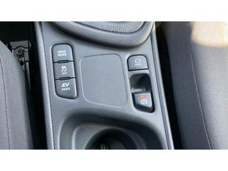 Toyota Yaris 2022 ACTIVE STEEL-thumb-23