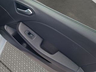 Renault Clio 2025 E- TECH FULL HYBRID 1600 145PS EVOLUTION-thumb-13