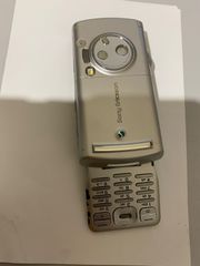 SONY ERICSSON P990i-thumb-3