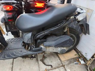 Piaggio Carnaby 125 2009-thumb-2