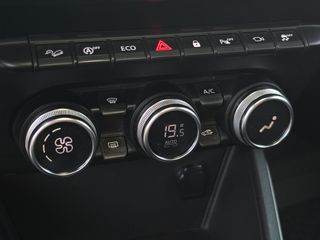 Dacia Duster 2020 4x4/PRESTIGE/360cam/Blind spot-thumb-37