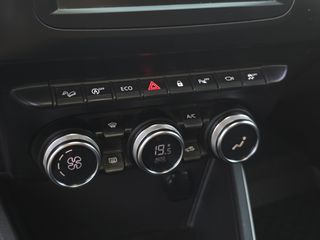 Dacia Duster 2020 4x4/PRESTIGE/360cam/Blind spot-thumb-32