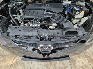 Mazda 2 2009-thumb-5
