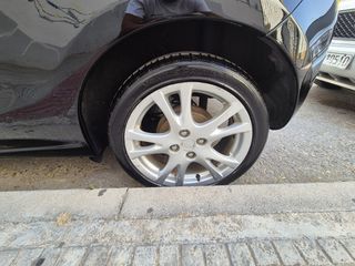 Mazda 2 2009-thumb-19
