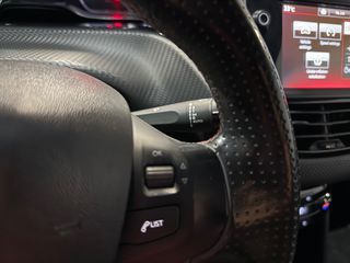 Peugeot 208 2017 GT Line-thumb-19