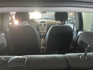 Opel Corsa 2012-thumb-36