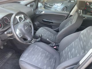 Opel Corsa 2012-thumb-11