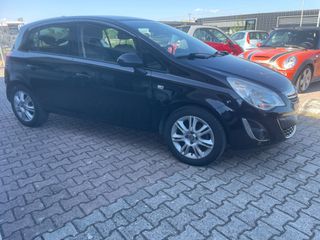 Opel Corsa 2012-thumb-29
