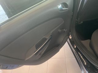 Opel Corsa 2012-thumb-34