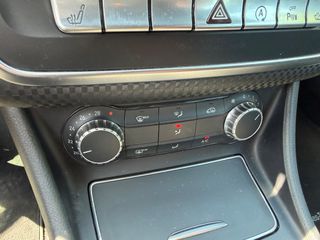 Mercedes-Benz A 180 2016 1.6 Full Extra Facelift Book Service-thumb-18
