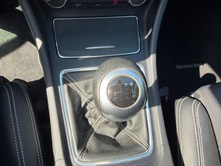 Mercedes-Benz A 180 2016 1.6 Full Extra Facelift Book Service-thumb-19