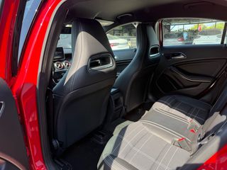 Mercedes-Benz A 180 2016 1.6 Full Extra Facelift Book Service-thumb-24