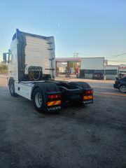 Volvo 2013 FH 13-thumb-2