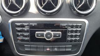 Mercedes-Benz A 160 2014-thumb-16