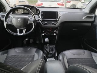 Peugeot 2008 2019 Allure Navi-thumb-10