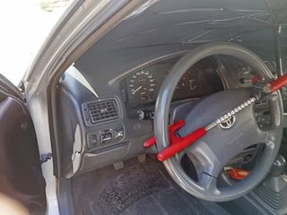 Toyota Corolla 2001 VVTI 1400-thumb-3