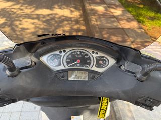 Yamaha XMAX 250 2009-thumb-8