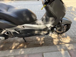 Yamaha XMAX 250 2009-thumb-3