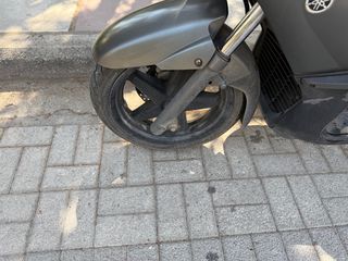 Yamaha XMAX 250 2009-thumb-5