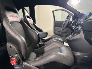Abarth 695 2024-thumb-5