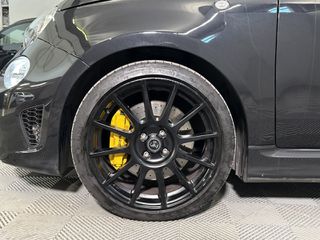 Abarth 695 2024-thumb-11