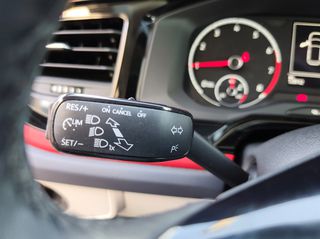 Volkswagen Polo 2018 1.0 TSi BEATS,95hp,LED,PDC,16".-thumb-27