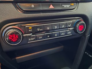 Kia Ceed / cee'd 2023 PHEV - F1 Pedals - Κάμερα οπισθοπορείας-thumb-18