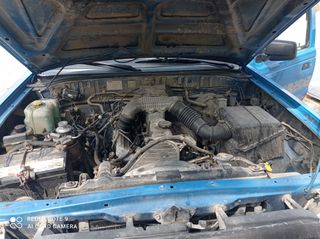 Mazda B 2500 1996-thumb-10