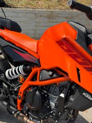 KTM 390 Duke 2025-thumb-2
