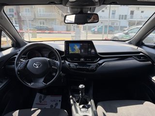 Toyota C-HR 2018 1,2 6MT C-HR-thumb-14