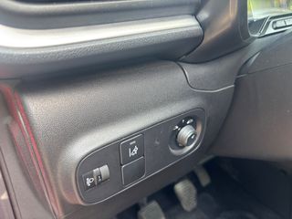 Citroen C3 2019 1.2 PureTech Graphic 82PS!!-thumb-12