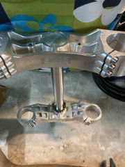 ohlins-thumb-1