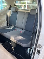 Volkswagen Up 2012-thumb-19