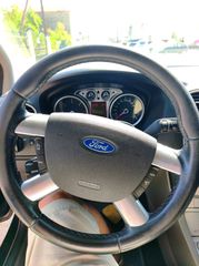 Ford Focus 2009-thumb-10