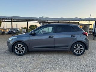 Hyundai i 20 2015-thumb-2