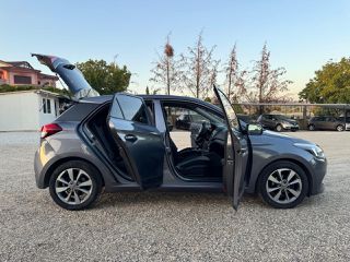Hyundai i 20 2015-thumb-14